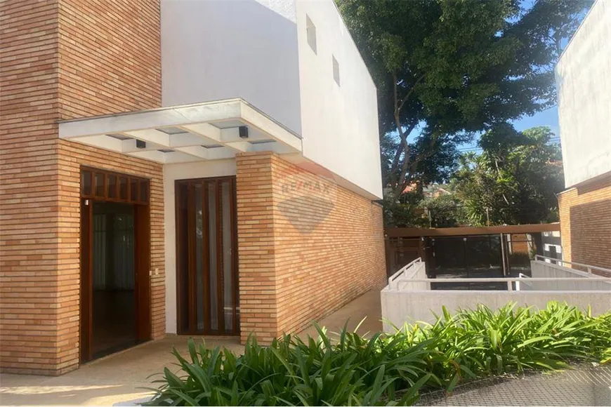 Foto 1 de Casa de Condomínio com 4 Quartos para alugar, 490m² em Alto Da Boa Vista, São Paulo