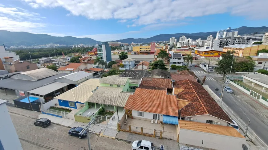 Foto 1 de Apartamento com 2 Quartos à venda, 72m² em Trindade, Florianópolis