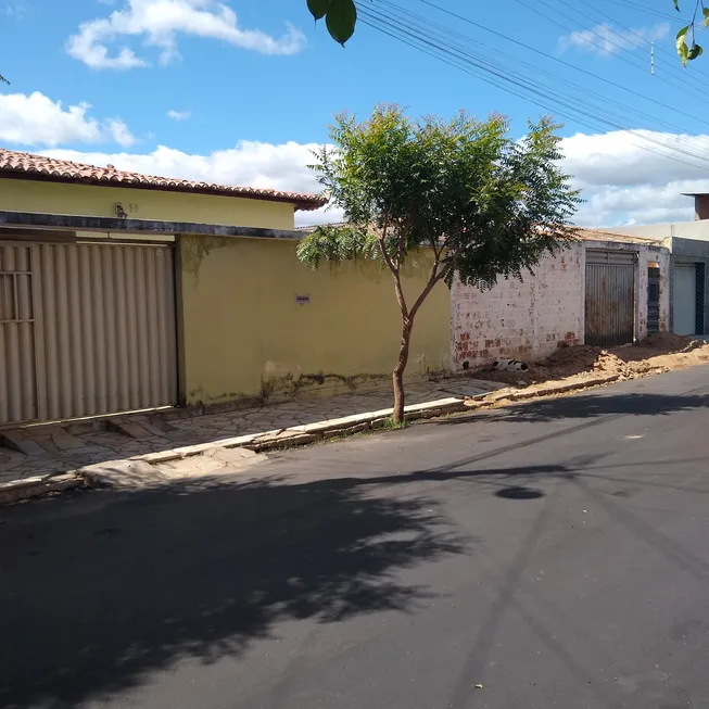 Foto 1 de Lote/Terreno à venda, 300m² em Novo Crato, Crato