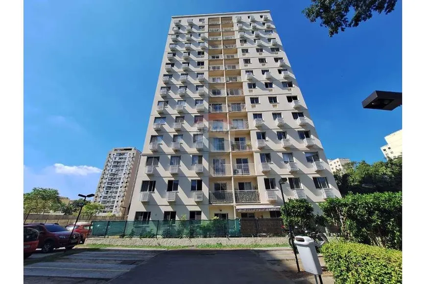 Foto 1 de Apartamento com 2 Quartos à venda, 52m² em Camorim, Rio de Janeiro