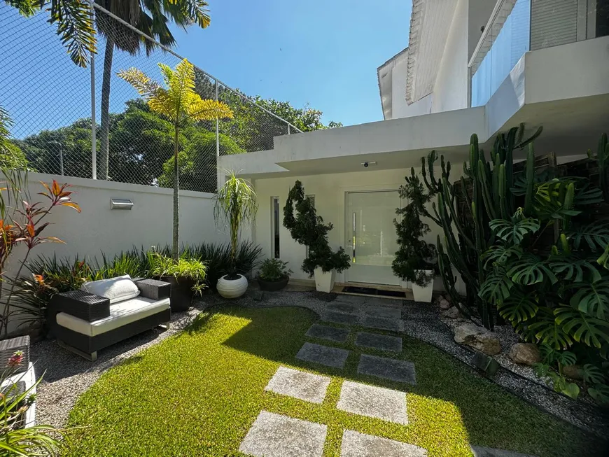 Foto 1 de Casa de Condomínio com 5 Quartos à venda, 617m² em Barra da Tijuca, Rio de Janeiro