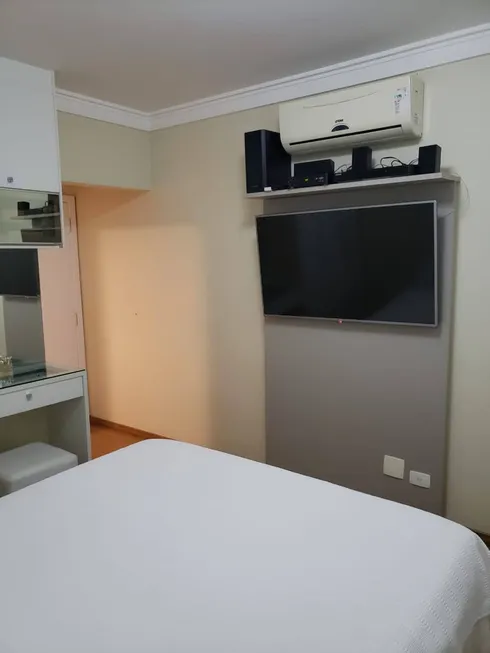 Foto 1 de Apartamento com 4 Quartos à venda, 120m² em Pitangueiras, Guarujá