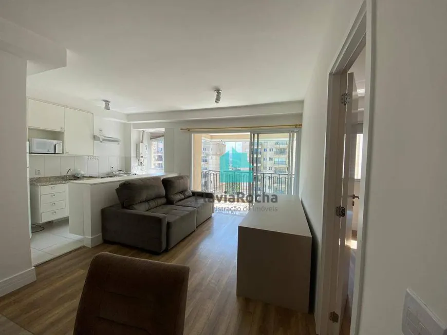 Foto 1 de Apartamento com 1 Quarto para alugar, 50m² em Alphaville, Barueri