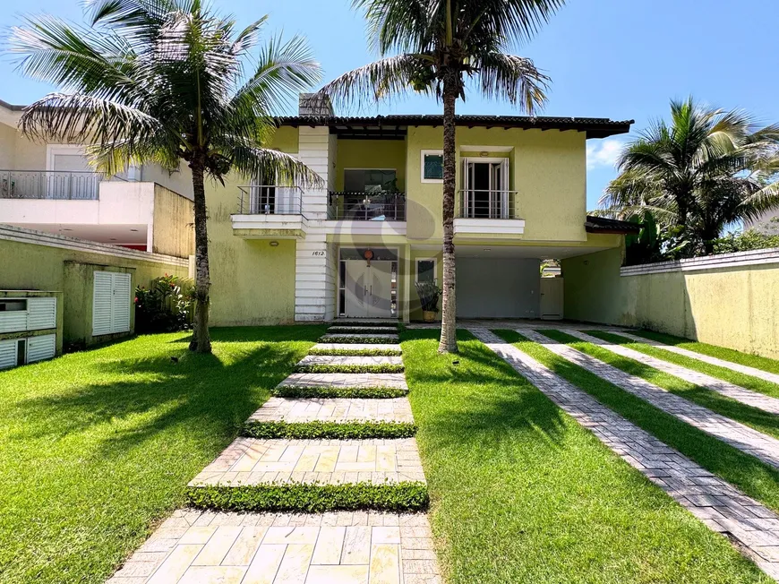 Foto 1 de Casa de Condomínio com 5 Quartos à venda, 356m² em Jardim Acapulco , Guarujá