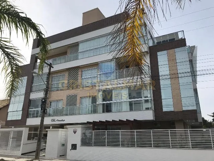 Foto 1 de Cobertura com 4 Quartos para alugar, 200m² em Mariscal, Bombinhas