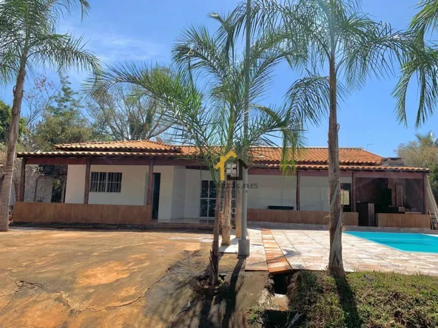 Foto 1 de Fazenda/Sítio com 3 Quartos à venda, 250m² em , Fronteira