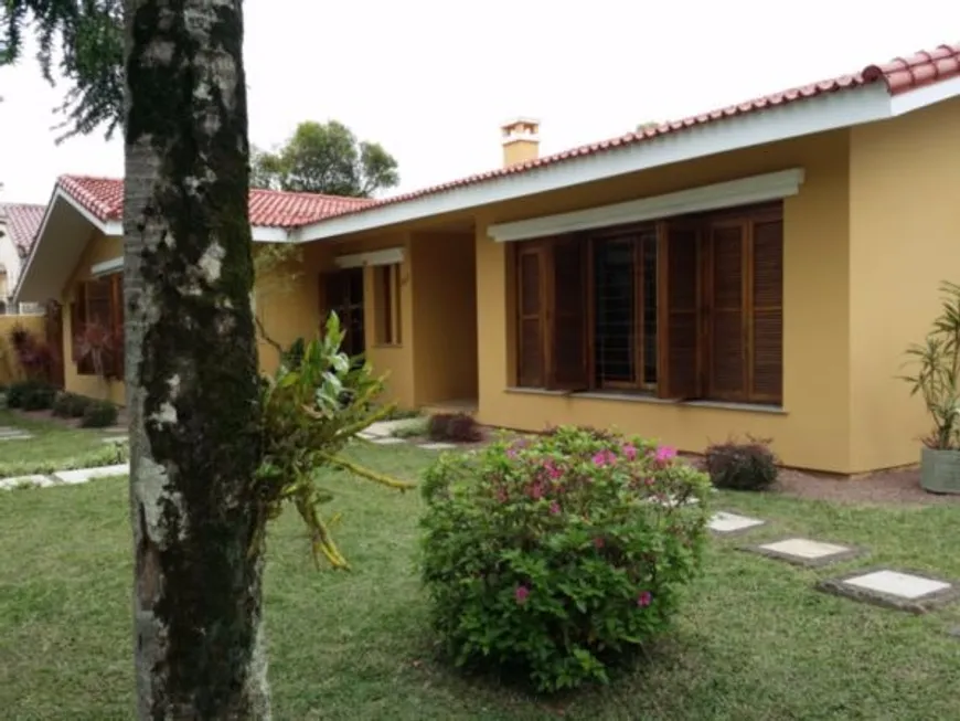Foto 1 de Casa com 4 Quartos à venda, 415m² em Vila Assunção, Porto Alegre