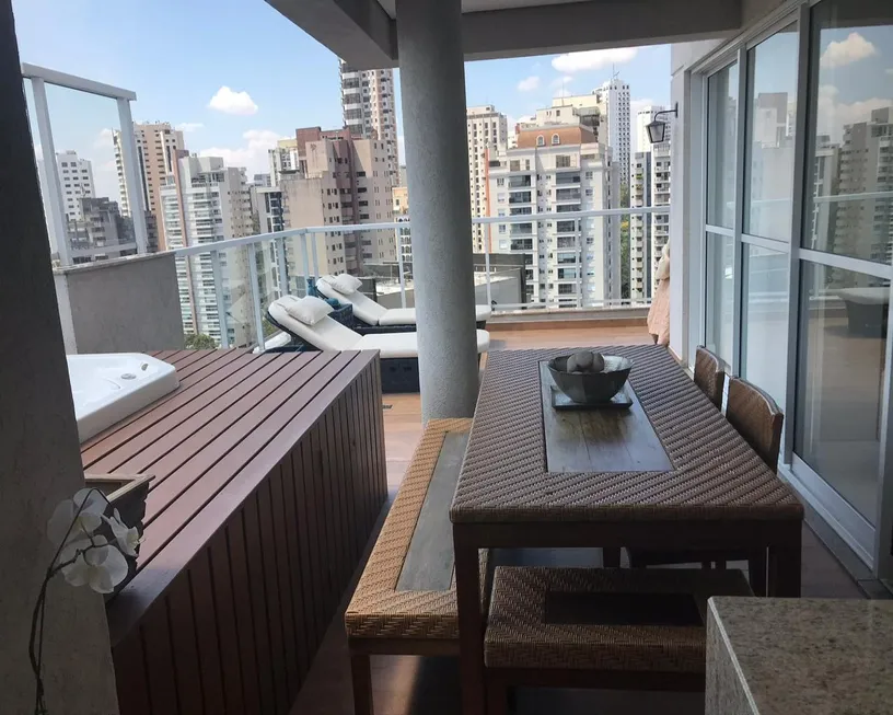 Foto 1 de Cobertura com 4 Quartos à venda, 256m² em Morumbi, São Paulo