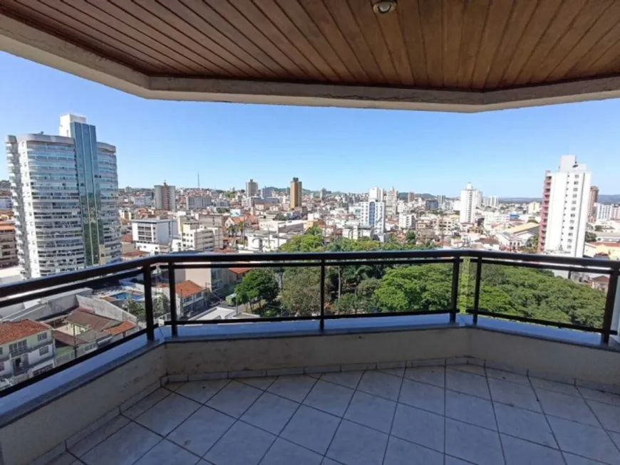 Foto 1 de Apartamento com 3 Quartos à venda, 188m² em Centro, Pouso Alegre