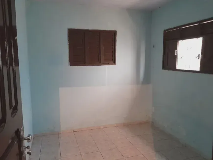 Foto 1 de Casa com 2 Quartos à venda, 70m² em Itacaranha, Salvador