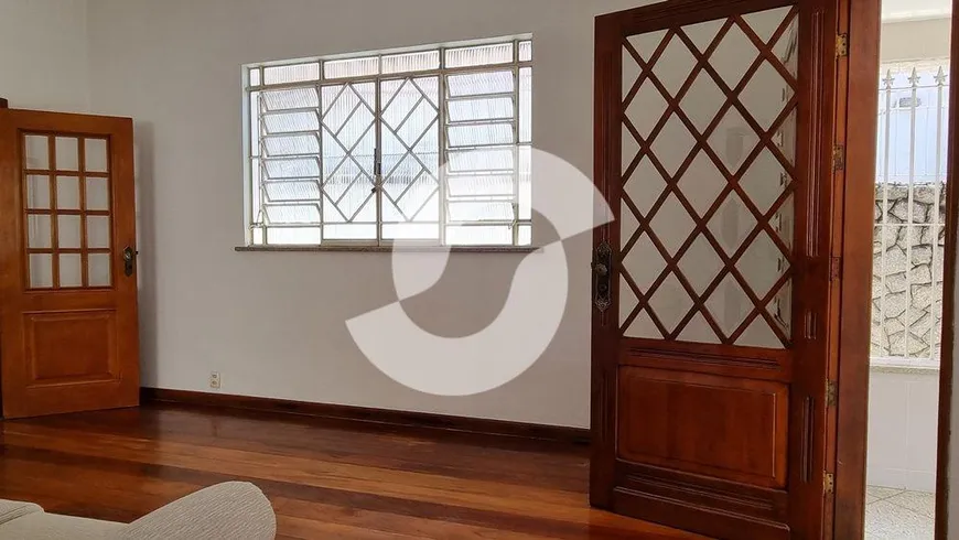 Foto 1 de Casa com 5 Quartos à venda, 250m² em Fonseca, Niterói