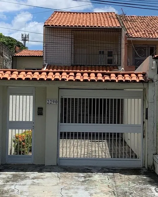 Foto 1 de Casa com 3 Quartos à venda, 169m² em Benfica, Fortaleza