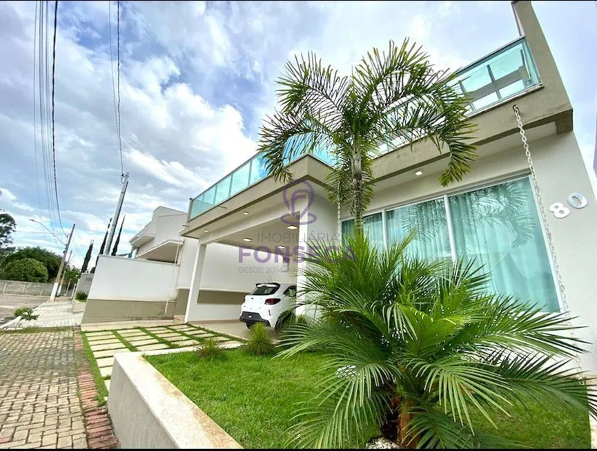 Foto 1 de Casa de Condomínio com 3 Quartos à venda, 300m² em Loteamento Belavilla I, Pouso Alegre