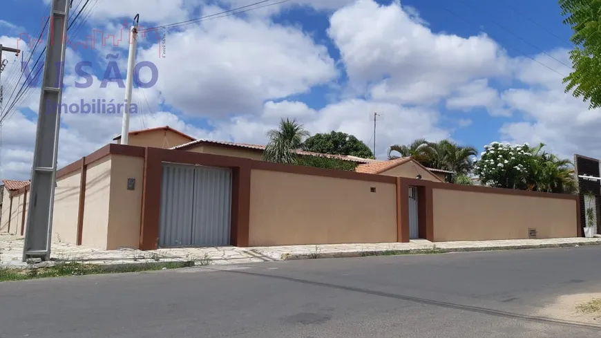 Foto 1 de Casa com 3 Quartos à venda, 300m² em Aeroporto, Mossoró