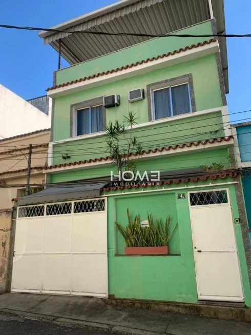 Foto 1 de Casa com 3 Quartos à venda, 250m² em Oswaldo Cruz, Rio de Janeiro