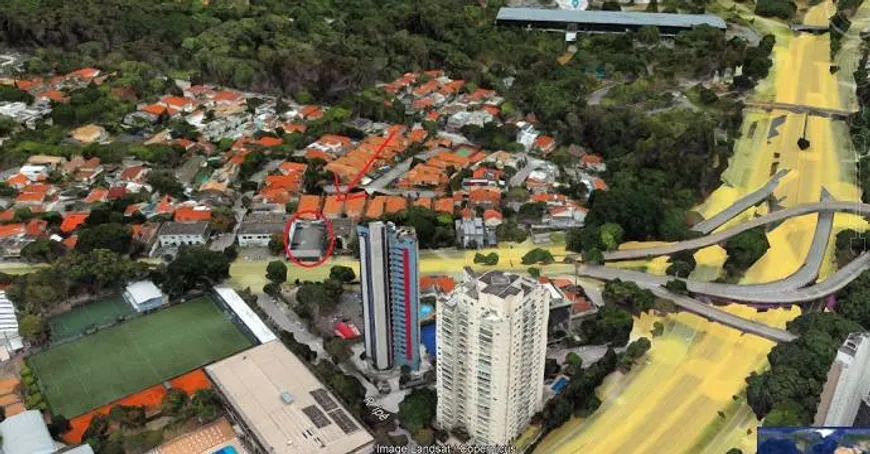 Foto 1 de Lote/Terreno à venda, 900m² em Ibirapuera, São Paulo