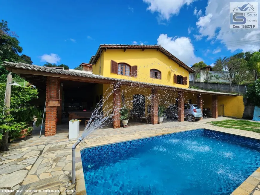 Foto 1 de Fazenda/Sítio com 4 Quartos à venda, 1050m² em Zona Rural, Pinhalzinho