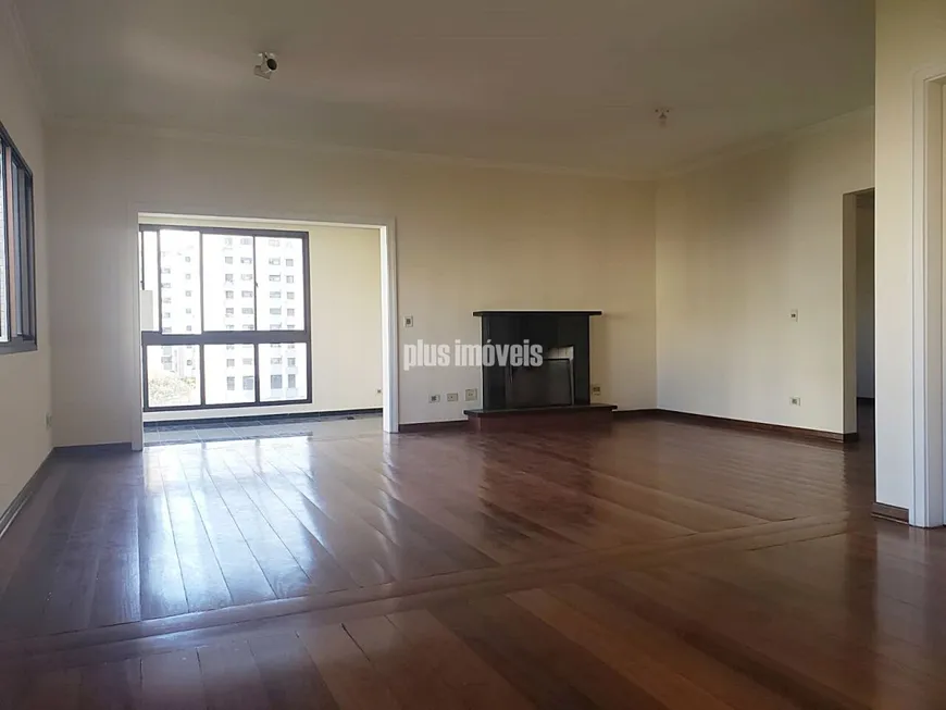 Foto 1 de Apartamento com 3 Quartos à venda, 213m² em Real Parque, São Paulo