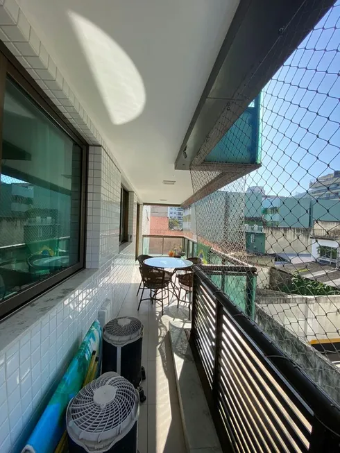 Foto 1 de Apartamento com 2 Quartos à venda, 90m² em Charitas, Niterói