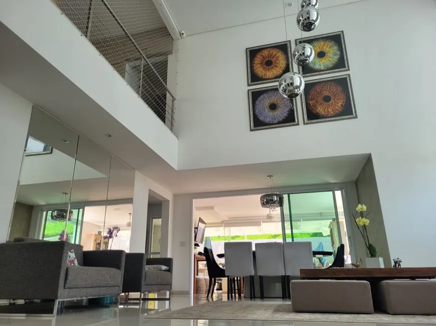 Foto 1 de Casa de Condomínio com 3 Quartos à venda, 298m² em Jandira, Jandira