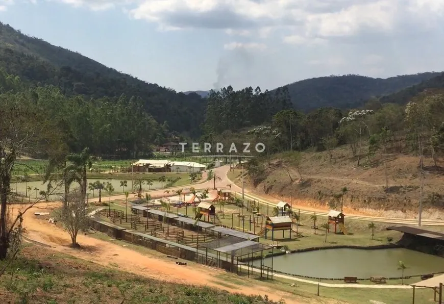 Foto 1 de Lote/Terreno à venda, 1000m² em Colônia Alpina, Teresópolis