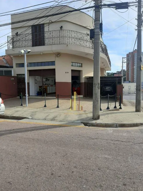 Foto 1 de Casa com 3 Quartos para alugar, 300m² em Bela Vista, Jundiaí