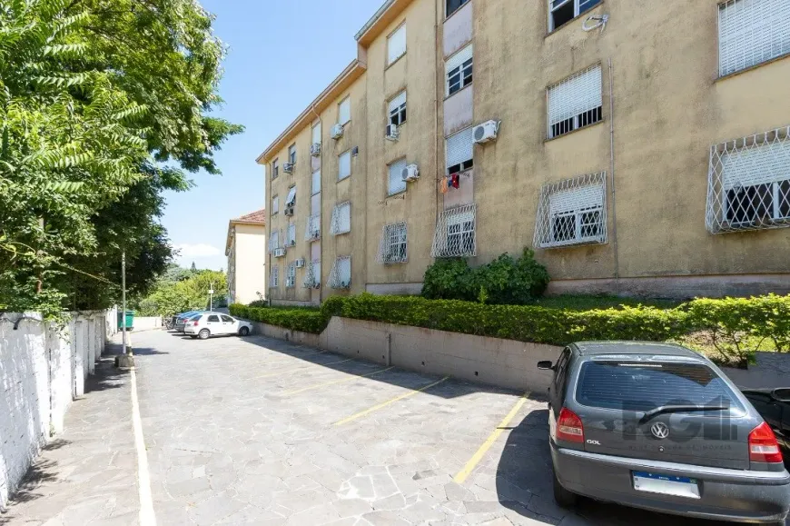 Foto 1 de Apartamento com 2 Quartos à venda, 52m² em Cristal, Porto Alegre