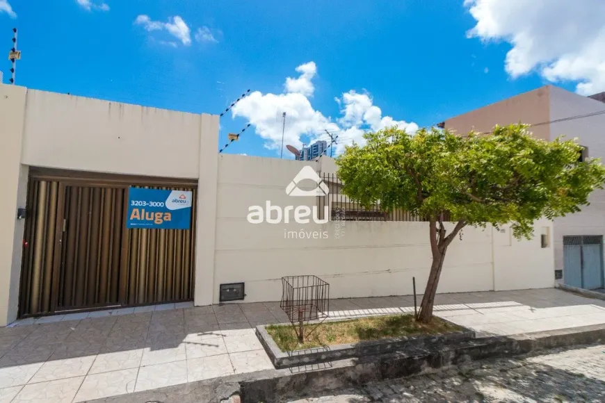 Foto 1 de Casa com 3 Quartos à venda, 330m² em Barro Vermelho, Natal