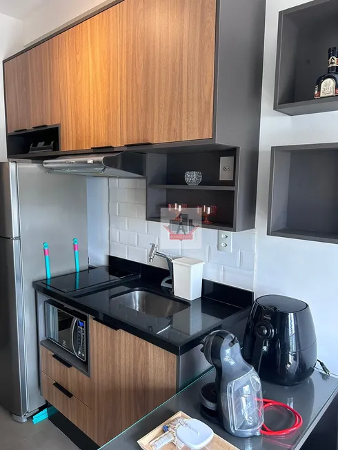 Foto 1 de Apartamento com 1 Quarto para alugar, 30m² em Pinheiros, São Paulo