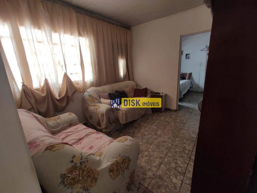 Foto 1 de Casa com 2 Quartos à venda, 185m² em Alves Dias, São Bernardo do Campo