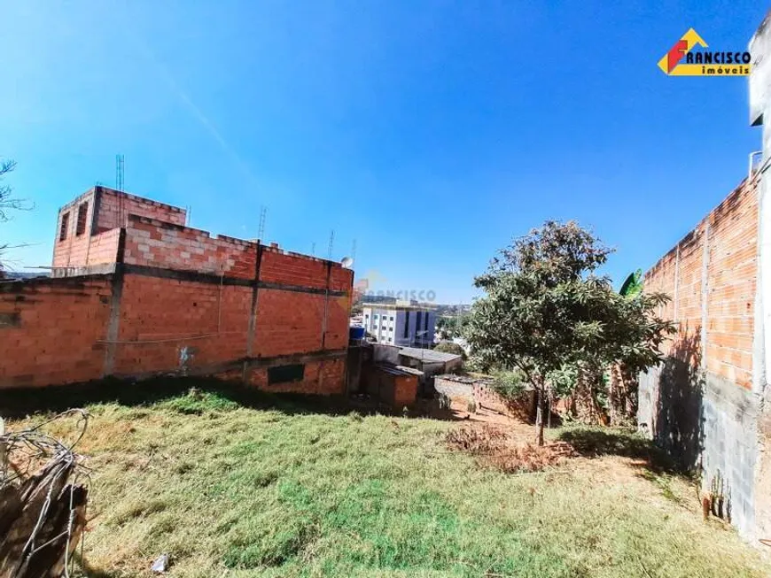 Foto 1 de Lote/Terreno à venda, 360m² em Jardim Candelaria, Divinópolis