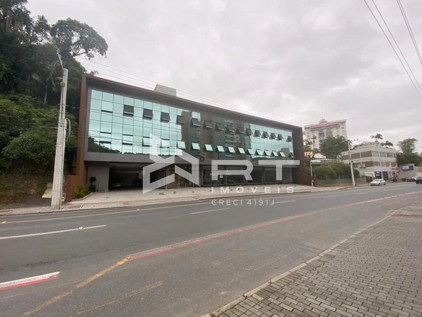 Foto 1 de Sala Comercial para alugar, 220m² em Garcia, Blumenau