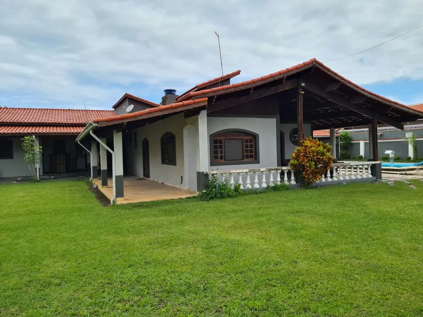 Foto 1 de Casa com 4 Quartos à venda, 900m² em Verde Mar, Itanhaém