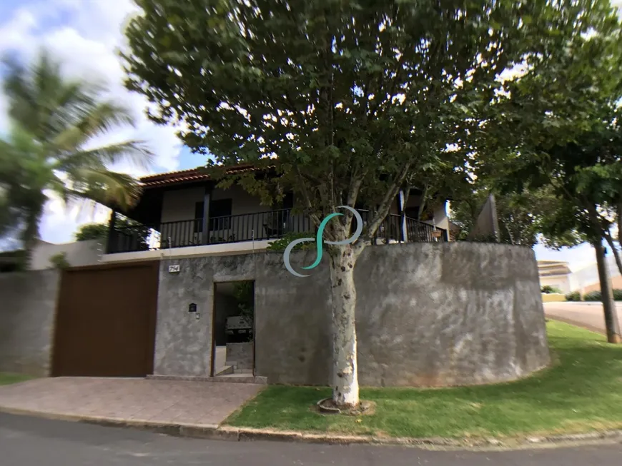 Foto 1 de Casa com 3 Quartos à venda, 263m² em Vila D Agostinho, Valinhos