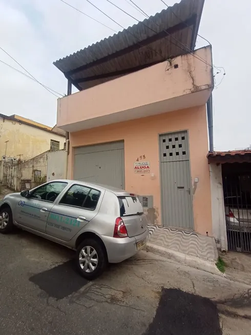 Foto 1 de Casa com 2 Quartos para alugar, 40m² em Vila Carbone, São Paulo