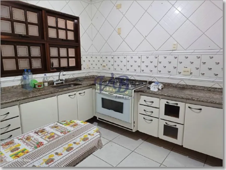 Foto 1 de Casa com 3 Quartos à venda, 180m² em Vila Assuncao, Santo André