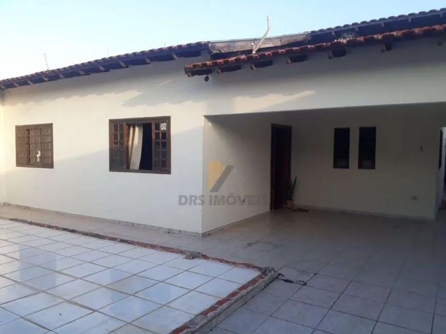 Foto 1 de Casa com 3 Quartos à venda, 160m² em Alpes, Londrina