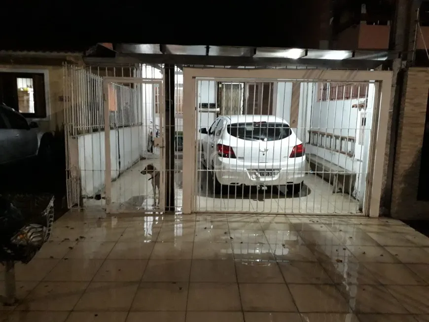 Foto 1 de Casa com 2 Quartos à venda, 51m² em Hípica, Porto Alegre