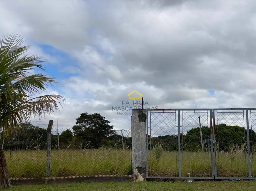 Foto 1 de Lote/Terreno à venda, 7000m² em , Sarapuí