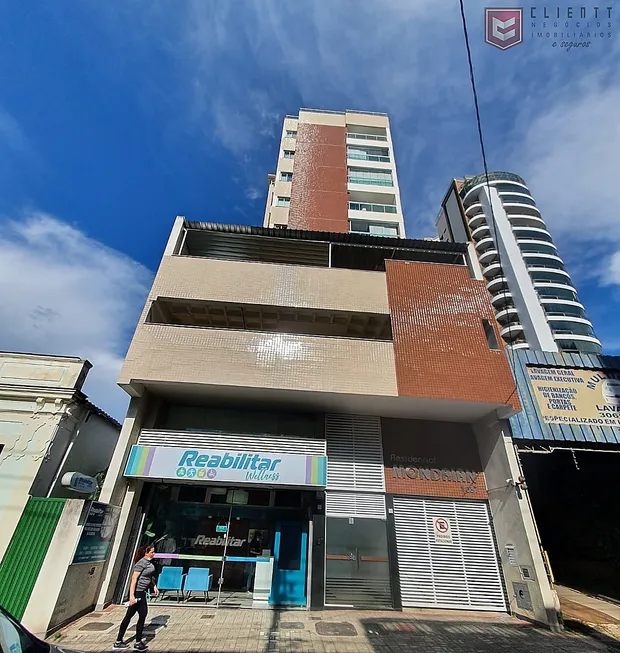 Foto 1 de Apartamento com 3 Quartos à venda, 105m² em Centro, Juiz de Fora