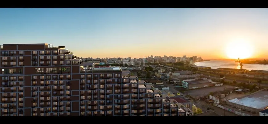 Foto 1 de Flat com 1 Quarto à venda, 20m² em Floresta, Porto Alegre