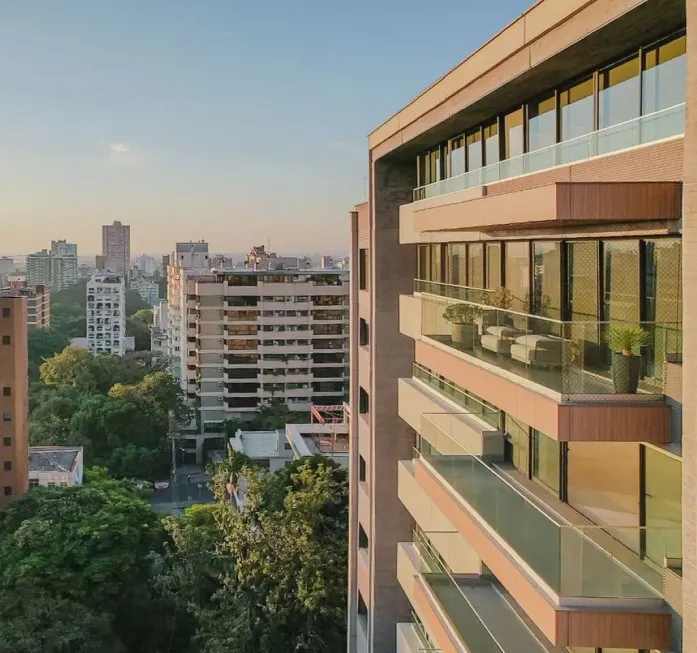 Foto 1 de Apartamento com 3 Quartos à venda, 269m² em Rio Branco, Porto Alegre