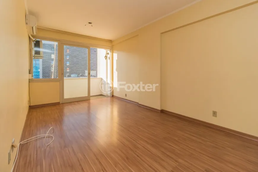 Foto 1 de Apartamento com 2 Quartos à venda, 71m² em Floresta, Porto Alegre