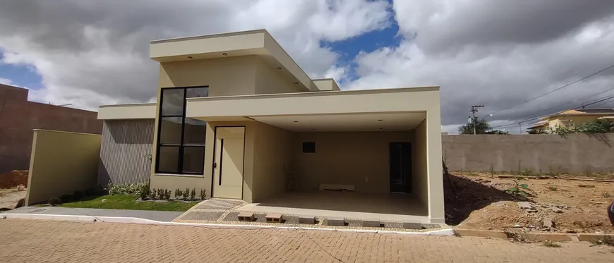 Foto 1 de Casa de Condomínio com 3 Quartos à venda, 230m² em Setor Habitacional Arniqueira, Brasília