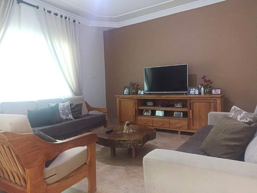 Foto 1 de Casa com 4 Quartos à venda, 142m² em Parque Residencial Aeroporto, Limeira