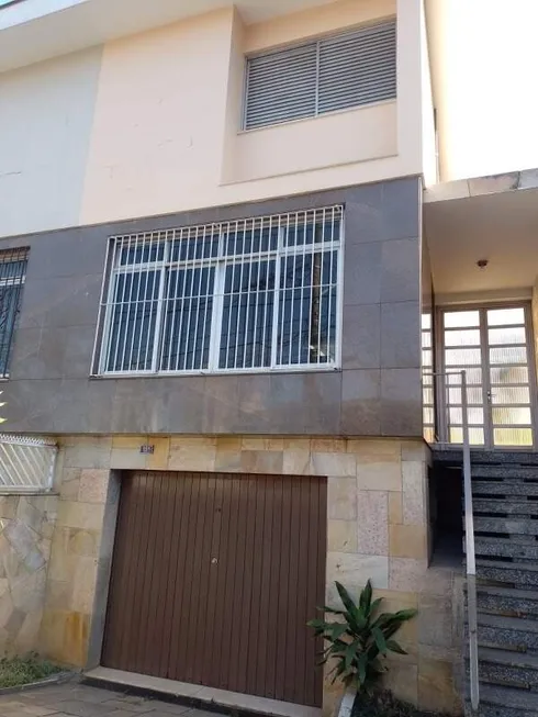 Foto 1 de Sobrado com 3 Quartos para alugar, 150m² em Vila Santa Delfina, São Paulo