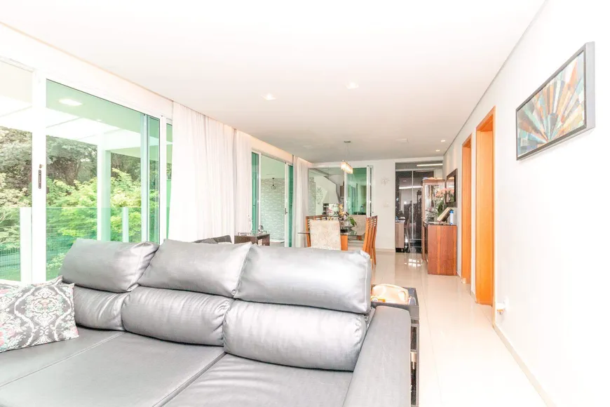 Foto 1 de Casa de Condomínio com 4 Quartos à venda, 350m² em Buritis, Belo Horizonte