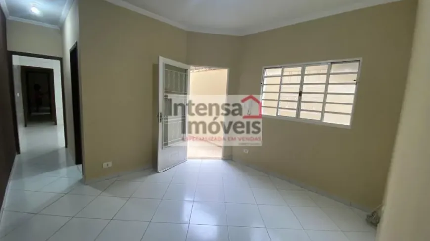 Foto 1 de Casa com 3 Quartos à venda, 119m² em Granjas Panorama, Taubaté