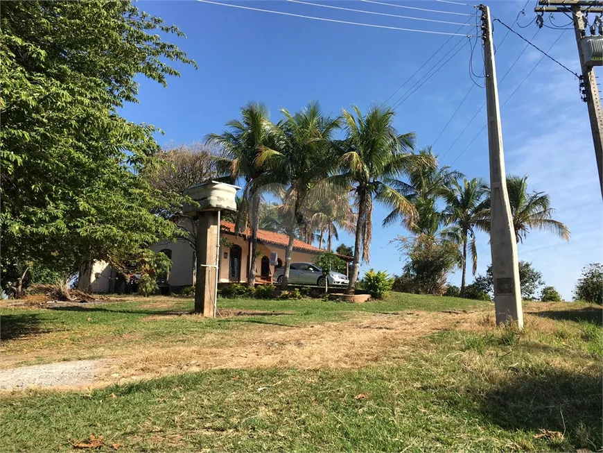 Foto 1 de Fazenda/Sítio com 5 Quartos à venda, 400m² em Centro, Álvaro de Carvalho