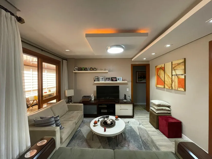 Foto 1 de Apartamento com 3 Quartos à venda, 125m² em Jardim Planalto, Porto Alegre